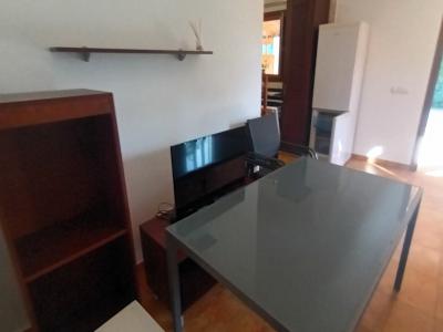 Winter: 9 apartments with 1 - 2 bedrooms on a communal plot with pool and AC in a quiet area near Campos-AP 43