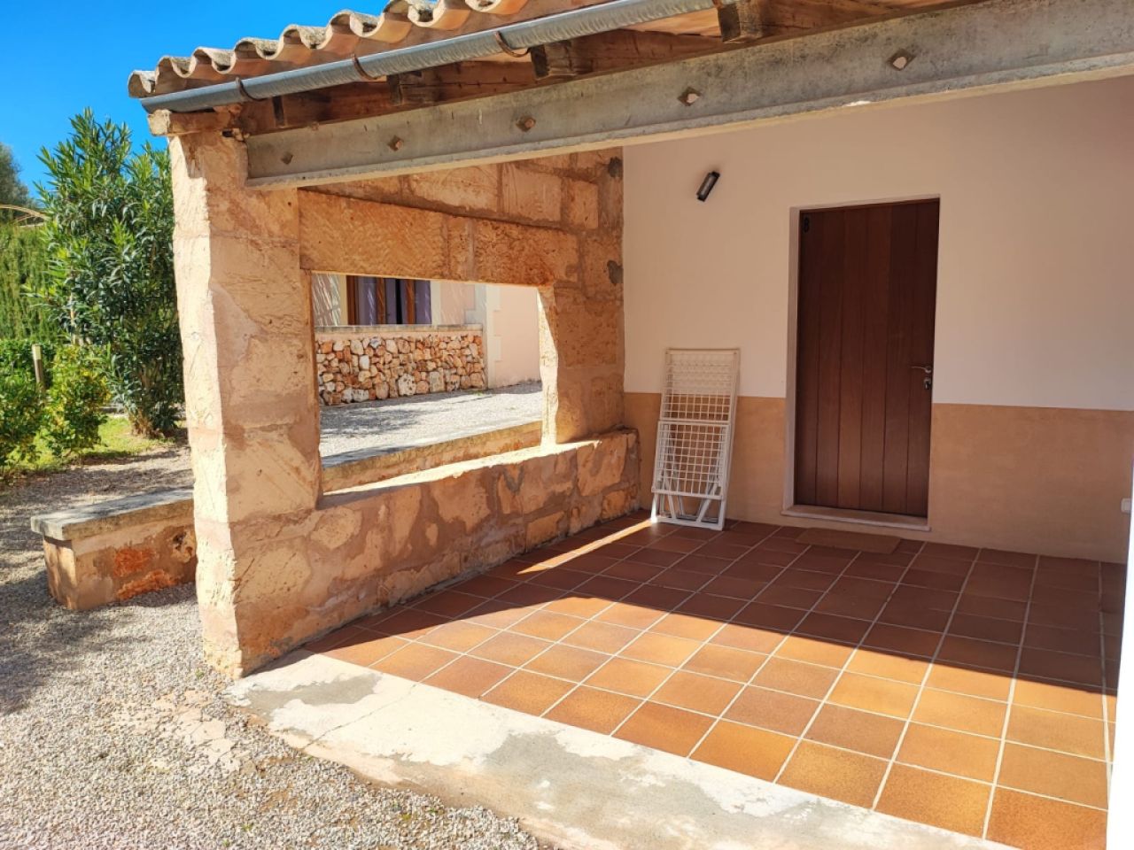 Winter: 9 apartments with 1 - 2 bedrooms on a communal plot with pool and AC in a quiet area near Campos-AP 43