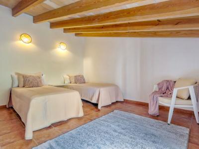 WINTER ab NOV 27: Historische Finca-DH mit Kamin in absolut ruhiger Lage in Orient- West --- F 04 WT