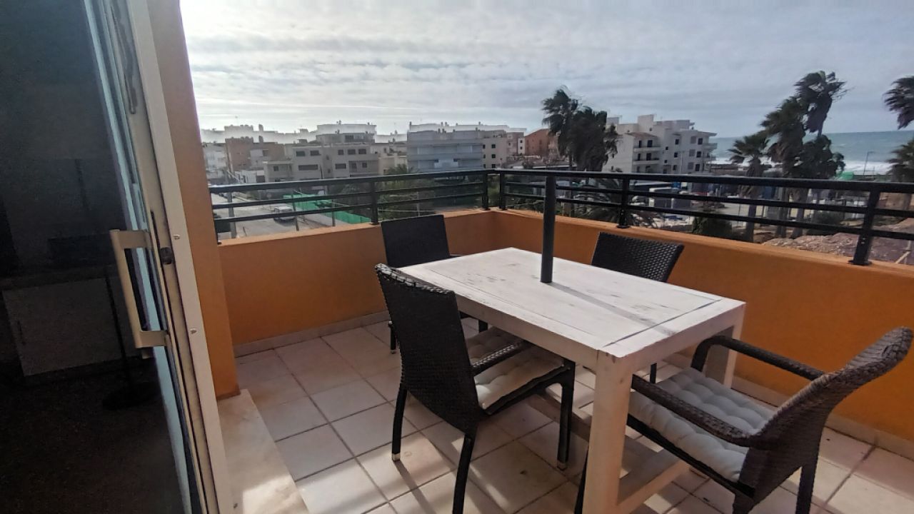 INVIERNO: Apartamento en 2ª planta Piso con vista al mar en Colonia St Jordi -- aP 29 WT