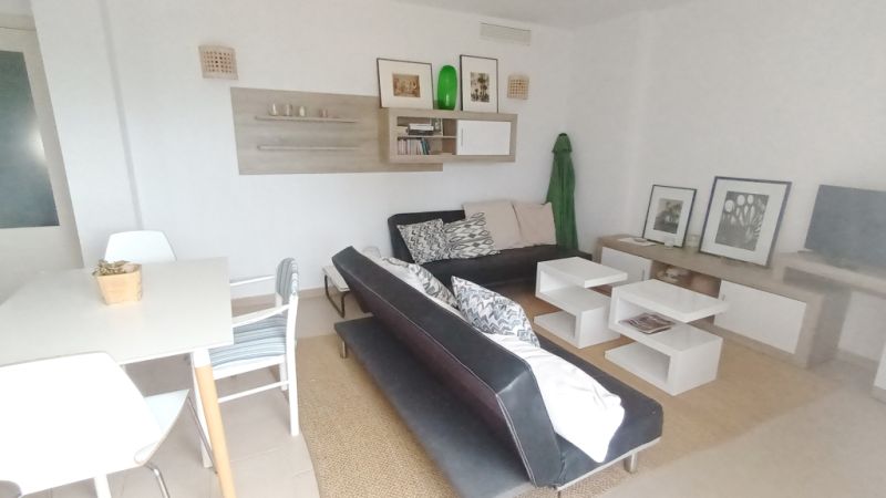 INVIERNO: Apartamento en 2ª planta Piso con vista al mar en Colonia St Jordi -- aP 29 WT