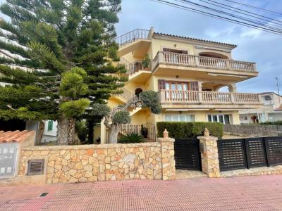 Winter: Apartment in Portocolom with oil central heating and terraces --- AP 20 WT