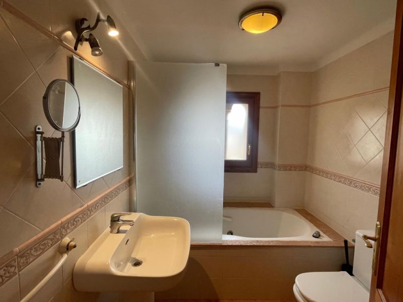 Winter: Apartment in Portocolom with oil central heating and terraces --- AP 20 WT