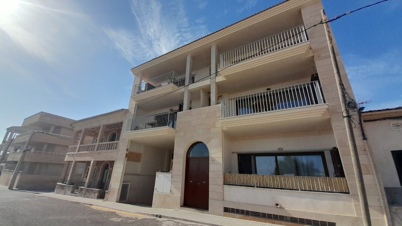 Invierno: Apartamento con ascensor en 1ª línea de la bahía de Gayota en Colonia St Jordi -- AP 15 WT