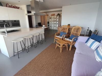 Invierno: Apartamento con ascensor en 1ª línea de la bahía de Gayota en Colonia St Jordi -- AP 15 WT