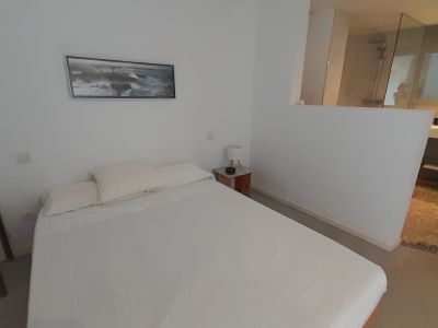 Invierno: Apartamento con ascensor en 1ª línea de la bahía de Gayota en Colonia St Jordi -- AP 15 WT