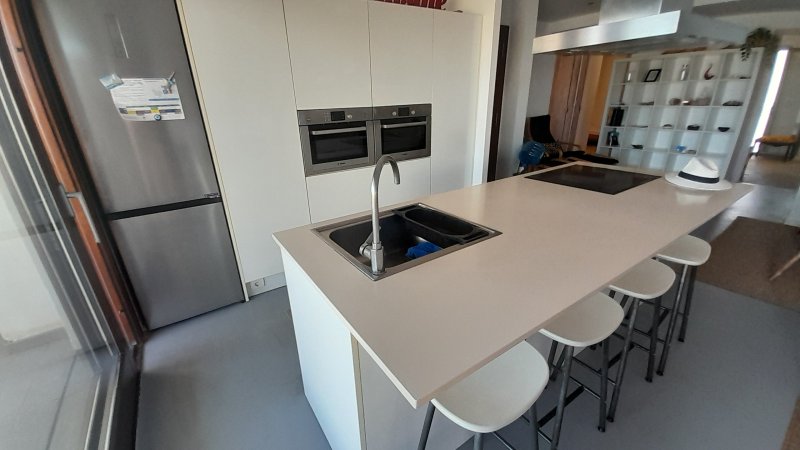 Invierno: Apartamento con ascensor en 1ª línea de la bahía de Gayota en Colonia St Jordi -- AP 15 WT
