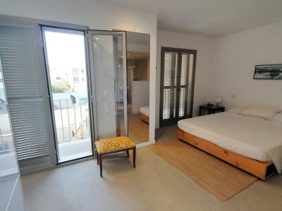 Invierno: Apartamento con ascensor en 1ª línea de la bahía de Gayota en Colonia St Jordi -- AP 15 WT