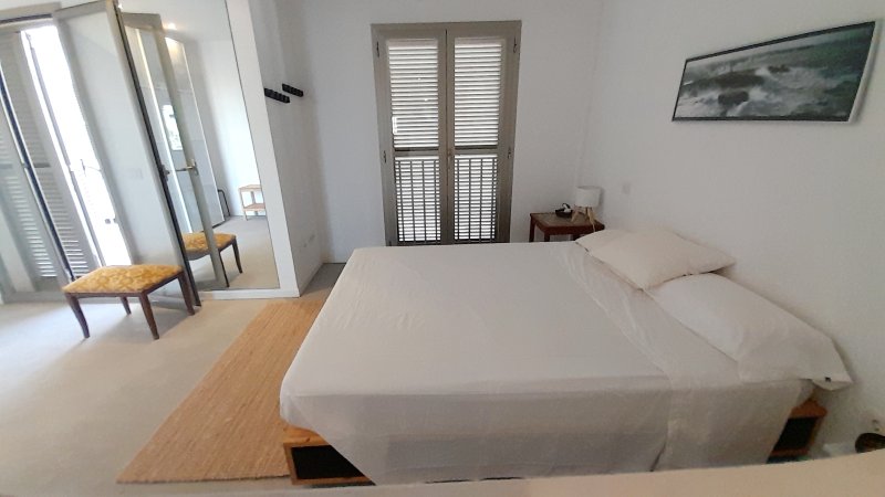 Invierno: Apartamento con ascensor en 1ª línea de la bahía de Gayota en Colonia St Jordi -- AP 15 WT