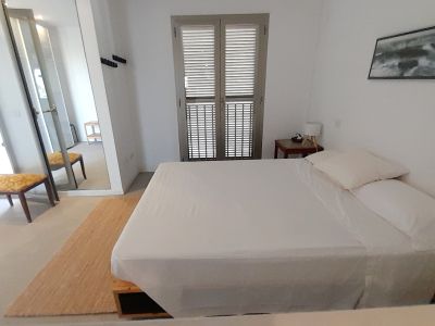 Invierno: Apartamento con ascensor en 1ª línea de la bahía de Gayota en Colonia St Jordi -- AP 15 WT
