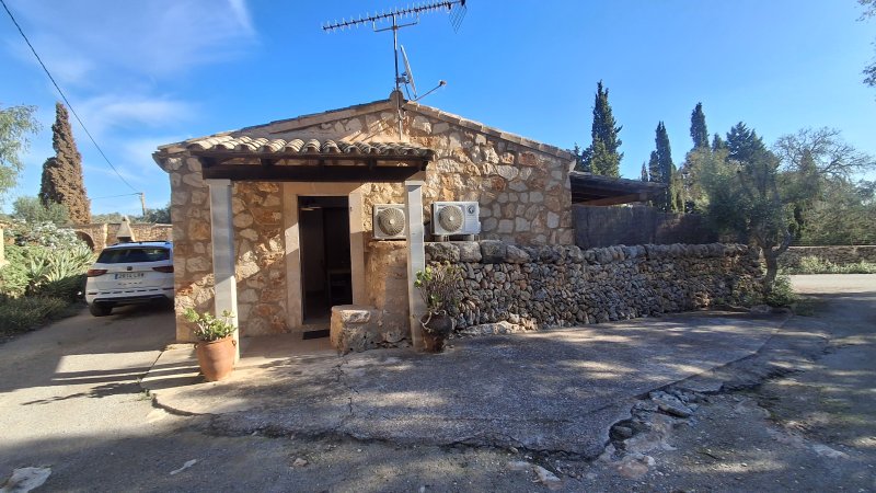 Winter: Casita mit Gemeinschaftspool und Innenhof in einer Siedlung bei Campos --- C 01 WT