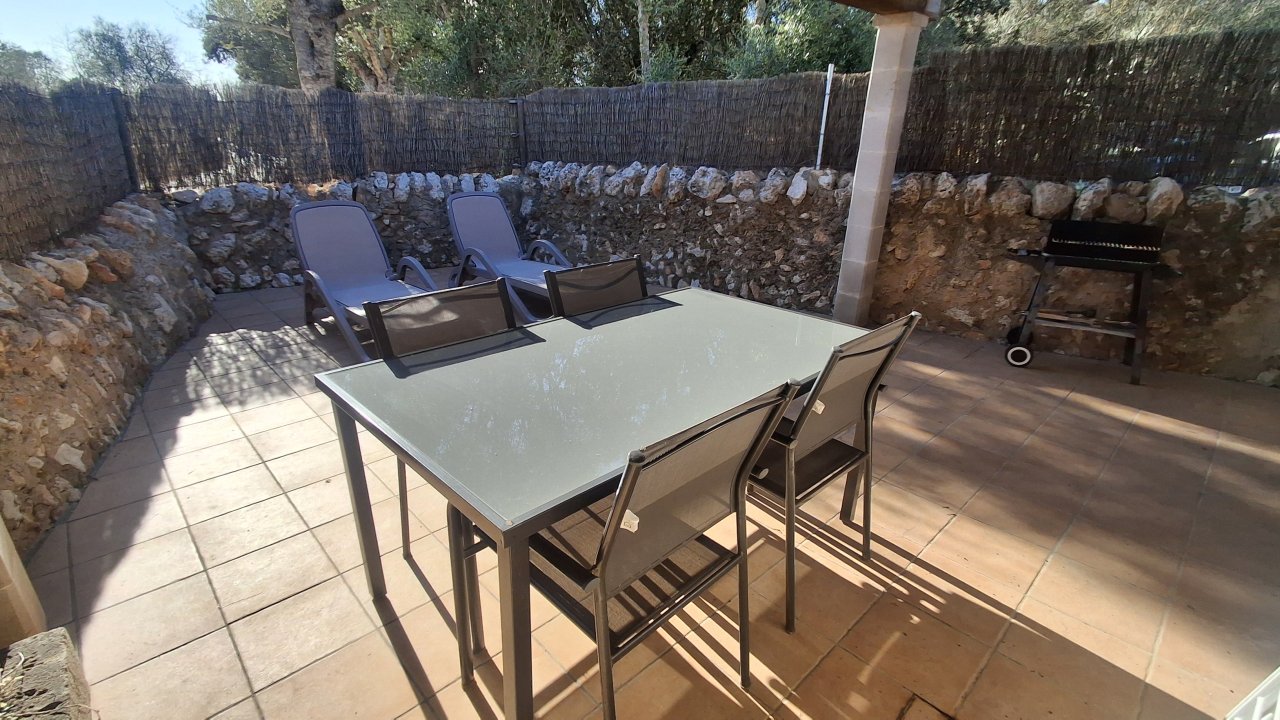 Winter: Casita mit Gemeinschaftspool und Innenhof in einer Siedlung bei Campos --- C 01 WT