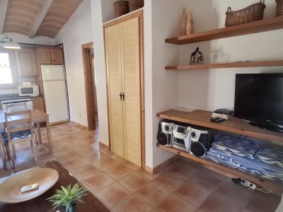 Winter: Casita mit Gemeinschaftspool und Innenhof in einer Siedlung bei Campos --- C 01 WT
