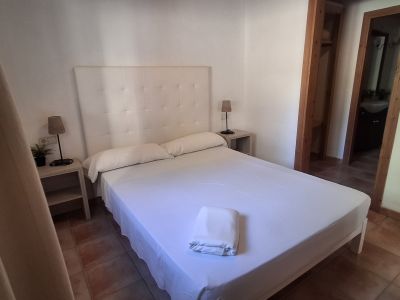 Winter: Casita mit Gemeinschaftspool und Innenhof in einer Siedlung bei Campos --- C 01 WT