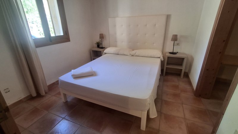 Winter: Casita mit Gemeinschaftspool und Innenhof in einer Siedlung bei Campos --- C 01 WT