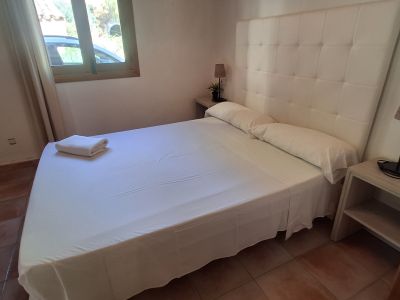 Winter: Casita mit Gemeinschaftspool und Innenhof in einer Siedlung bei Campos --- C 01 WT