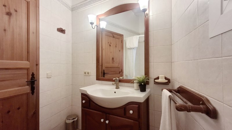 Winter: Casita mit Gemeinschaftspool und Innenhof in einer Siedlung bei Campos --- C 01 WT