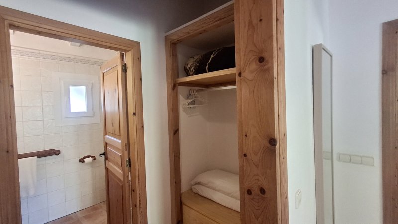 Winter: Casita mit Gemeinschaftspool und Innenhof in einer Siedlung bei Campos --- C 01 WT