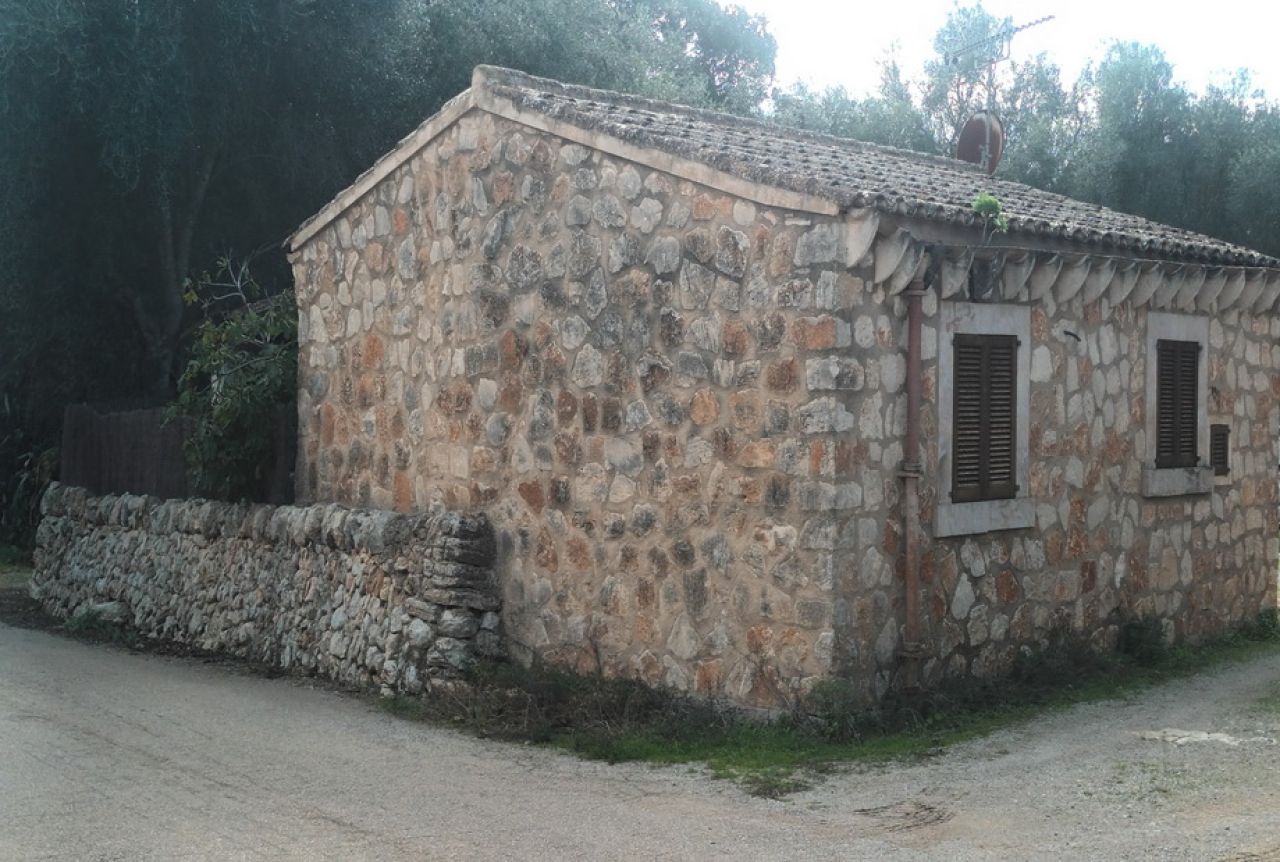 Winter: Casita mit Gemeinschaftspool und Innenhof in einer Siedlung bei Campos --- C 01 WT