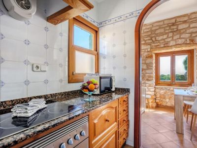 WINTER: Chalet in 1. Coastline with garden, AC, fireplace and pure sea views -- Cala Figuera -- CH 4