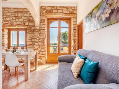 WINTER: Chalet in 1. Coastline with garden, AC, fireplace and pure sea views -- Cala Figuera -- CH 4