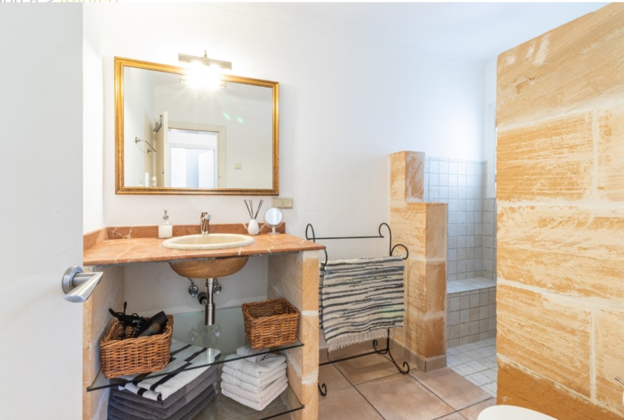 Winter Dauermiete & ab sofort frei: Ferienhaus Cala Santanyi, modern, gut ausgestattet, ruhige Lage