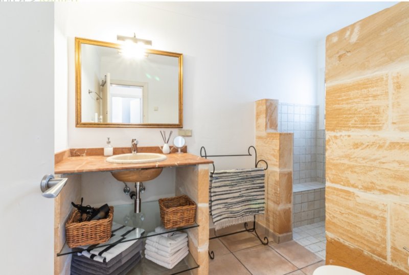Winter Dauermiete & ab sofort frei: Ferienhaus Cala Santanyi, modern, gut ausgestattet, ruhige Lage