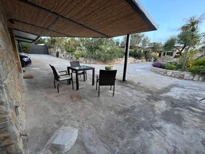 Winter: Ebenerdige Casita-Studio mit Terrasse und Gemeinschaftsgarten und Pool -- C 10 WT