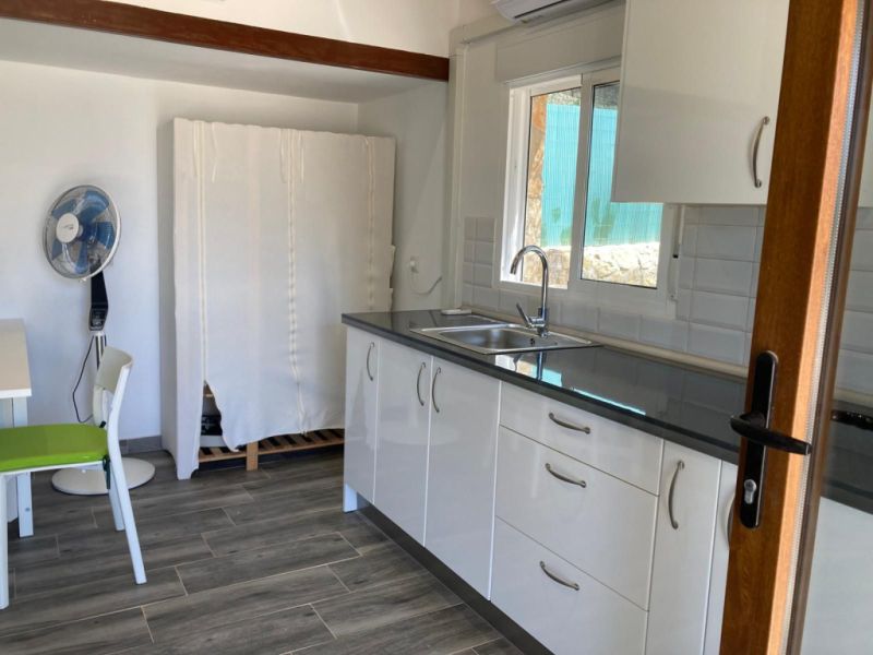 Winter: Ebenerdige Casita-Studio mit Terrasse und Gmeineshaftsgarten und Pool -- C 10 WT