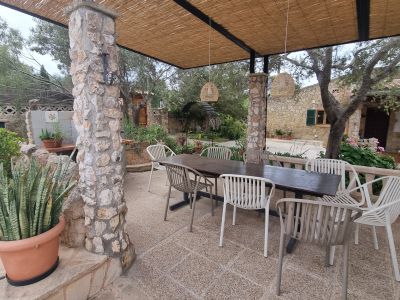 Invierno: Casita-Estudio a nivel de suelo con terraza, jardín comunitario y piscina -- C 10 WT