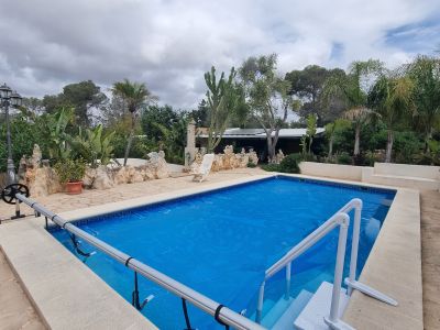 Invierno: Casita-Estudio a nivel de suelo con terraza, jardín comunitario y piscina -- C 10 WT