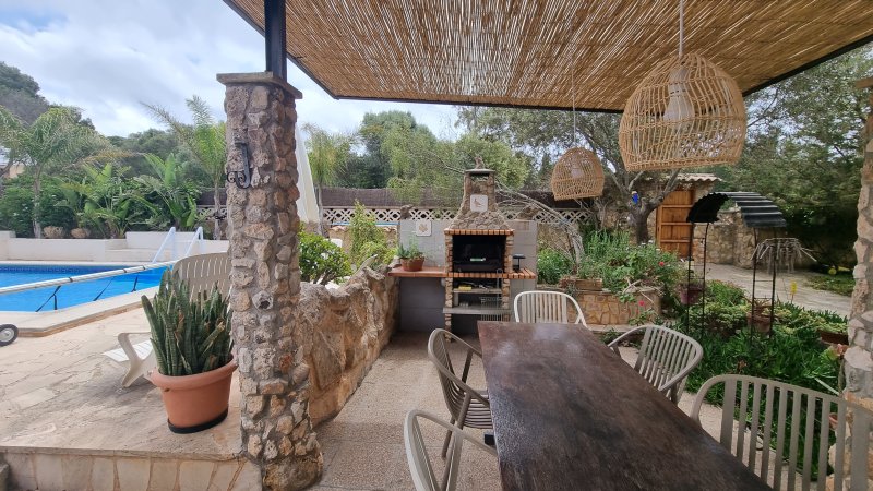 Invierno: Casita-Estudio a nivel de suelo con terraza, jardín comunitario y piscina -- C 10 WT