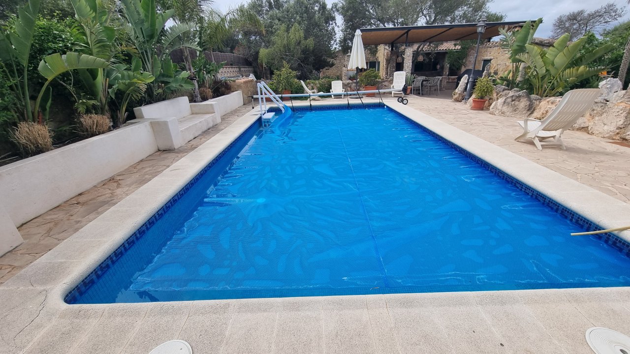 Invierno: Casita-Estudio a nivel de suelo con terraza, jardín comunitario y piscina -- C 10 WT