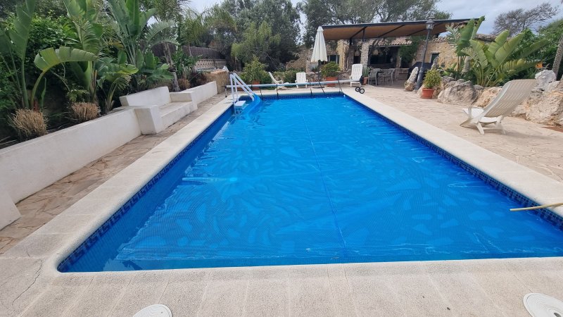 Invierno: Casita-Estudio a nivel de suelo con terraza, jardín comunitario y piscina -- C 10 WT