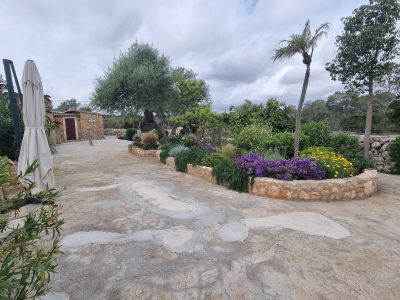 Invierno: Casita-Estudio a nivel de suelo con terraza, jardín comunitario y piscina -- C 10 WT