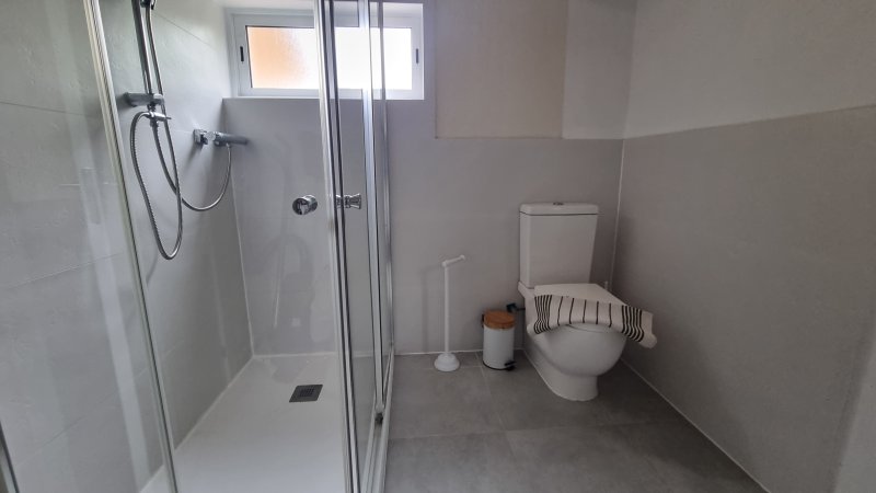 Invierno: Casita-Estudio a nivel de suelo con terraza, jardín comunitario y piscina -- C 10 WT