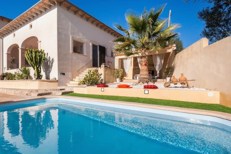 WINTER: Single-storey chalet with garden and AC in San Joan--- CH 43 WT