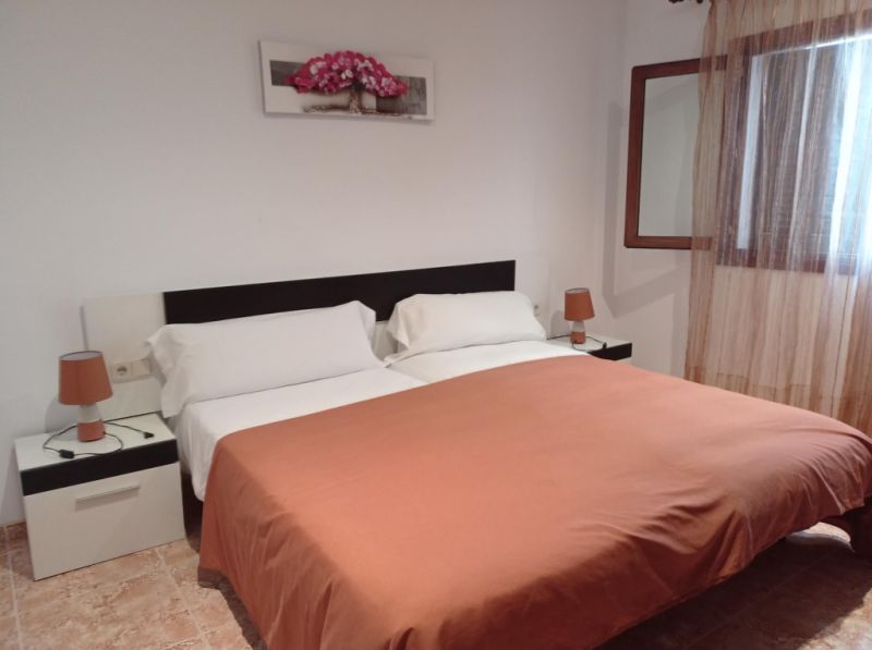 WINTER: Single-storey chalet with garden and AC in San Joan--- CH 43 WT