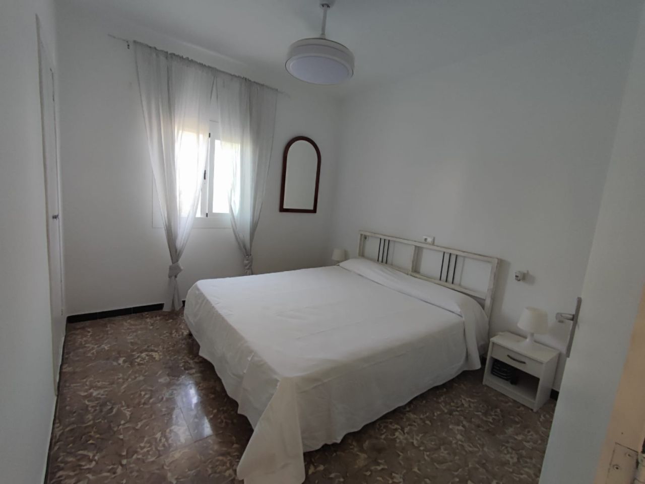 INVIERNO: Chalet de una sola planta con jardín y terrazas en Sa Ràpita --- CH 01