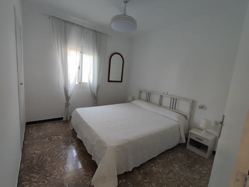 INVIERNO: Chalet de una sola planta con jardín y terrazas en Sa Ràpita --- CH 01