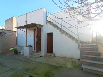 INVIERNO: Chalet de una sola planta con jardín y terrazas en Sa Ràpita --- CH 01