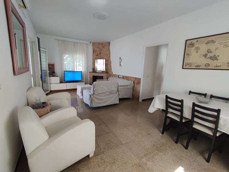 INVIERNO: Chalet de una sola planta con jardín y terrazas en Sa Ràpita --- CH 01