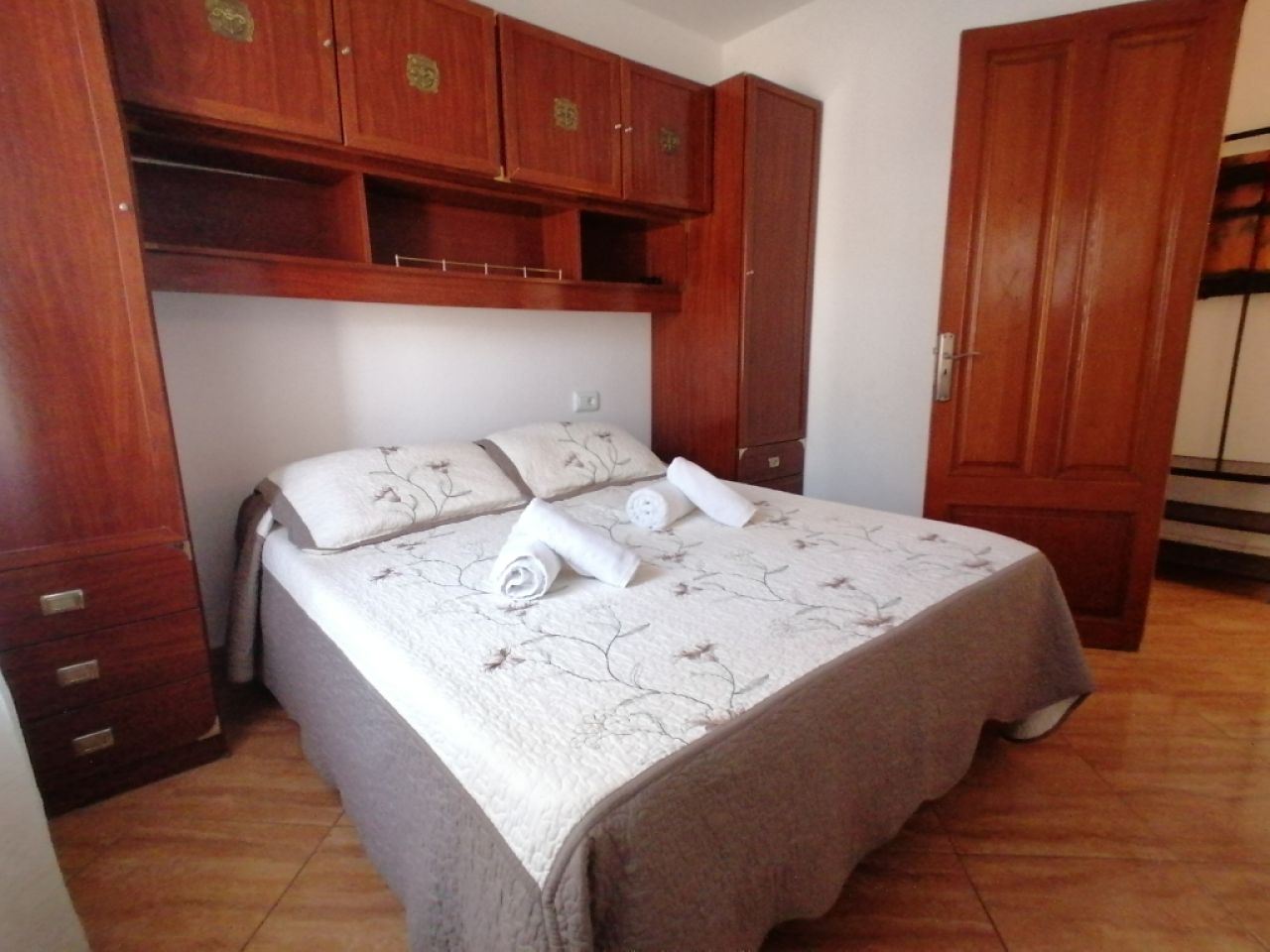 Winter: Ebenerdiges Chalet mit Gaszentralheizung, Pool und Garten in Cala Murada -- CH 11