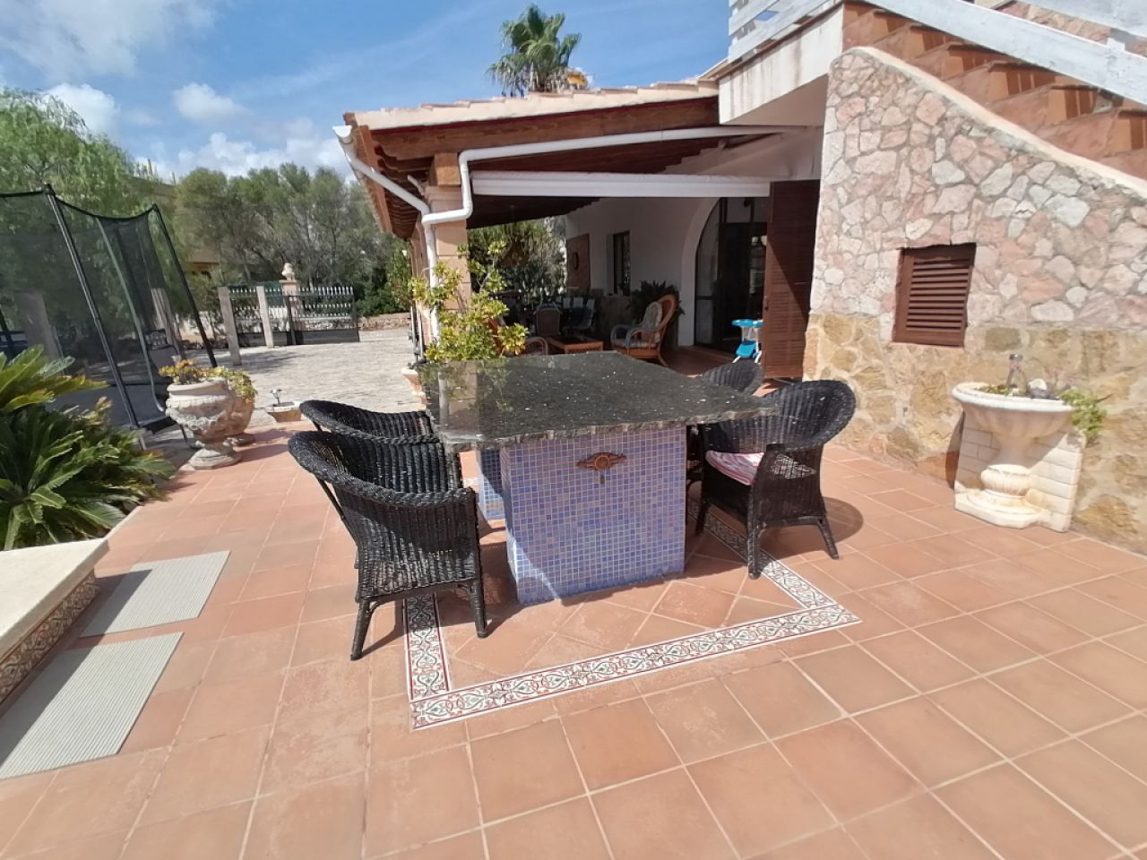 Winter: Ebenerdiges Chalet mit Gaszentralheizung, Pool und Garten in Cala Murada -- CH 11