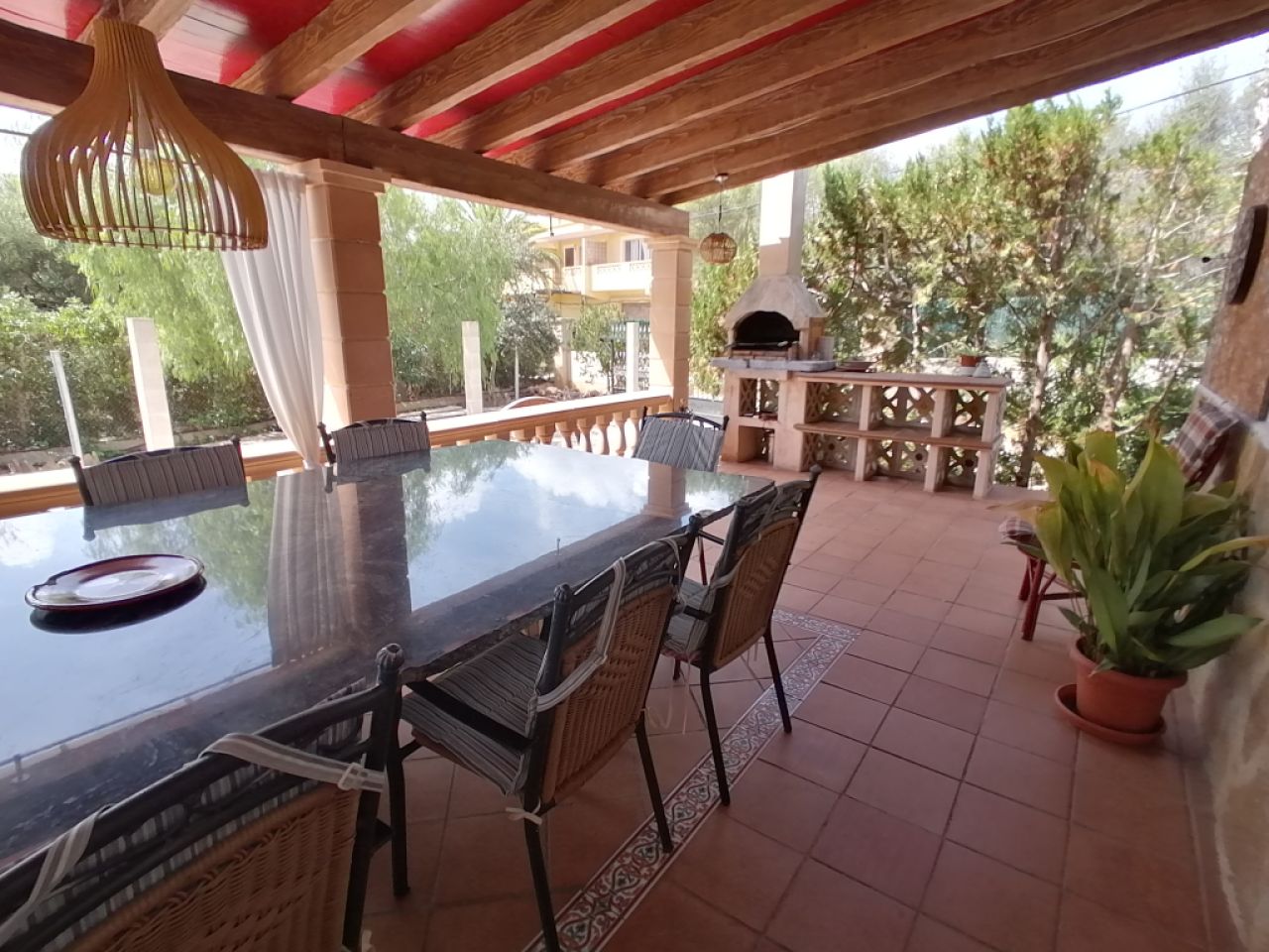 Winter: Ebenerdiges Chalet mit Gaszentralheizung, Pool und Garten in Cala Murada -- CH 11