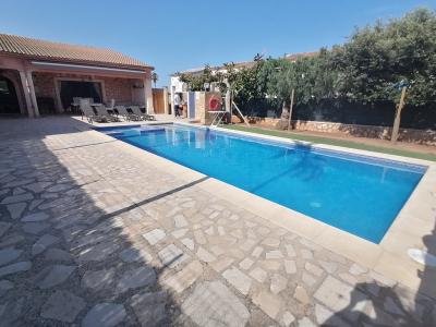 Winter: Single-storey chalet with oil central heating and garden in a quiet location of Porto Colom 