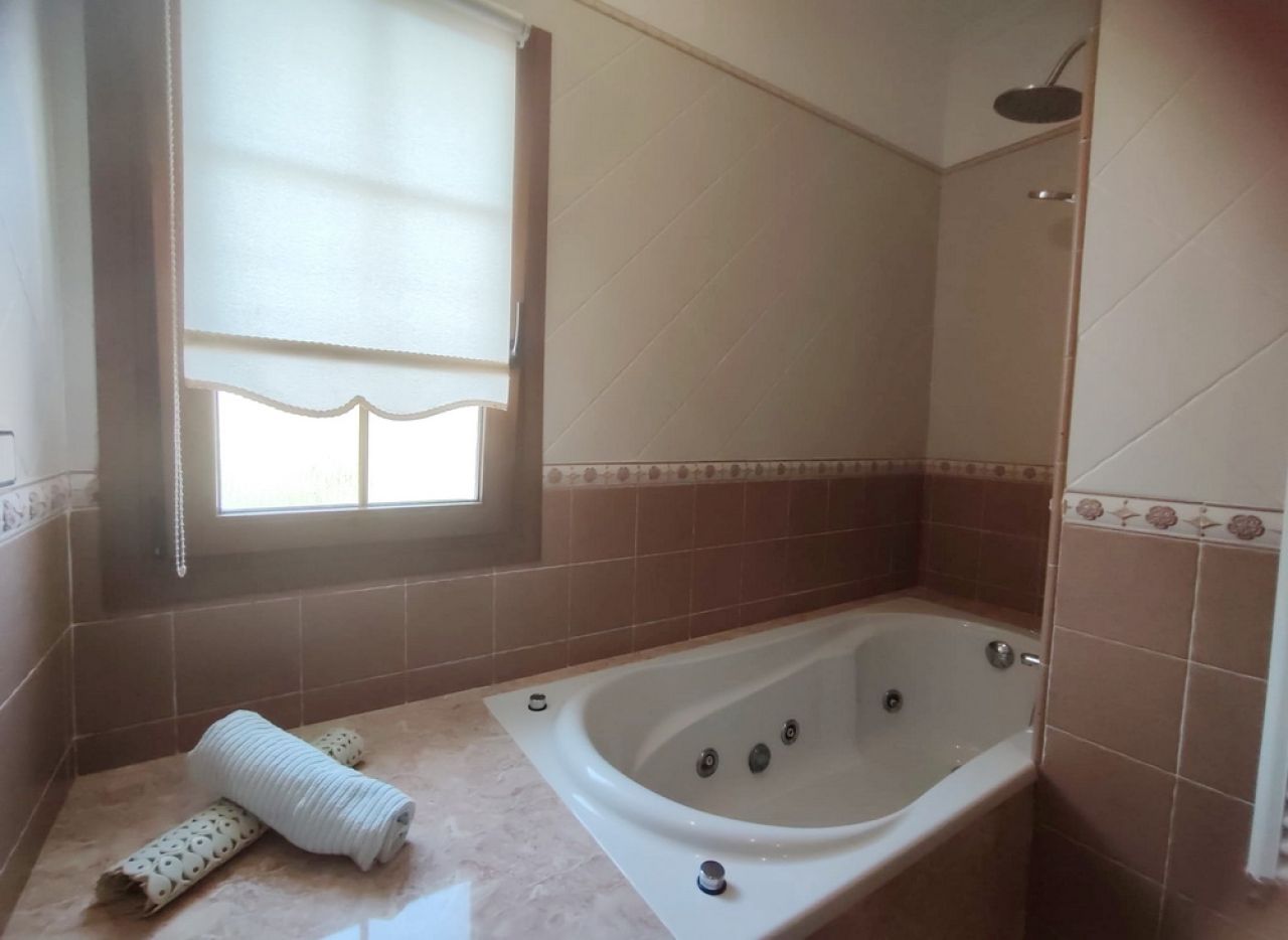 Winter: Single-storey chalet with oil central heating and garden in a quiet location of Porto Colom 