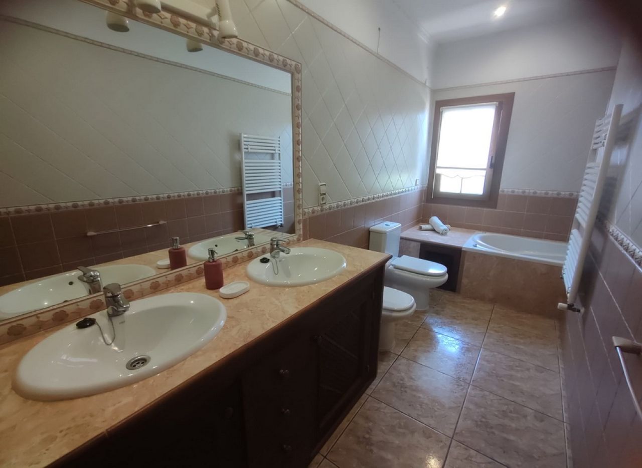 Winter: Single-storey chalet with oil central heating and garden in a quiet location of Porto Colom 