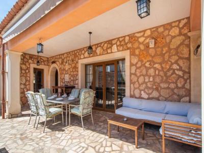 Winter: Single-storey chalet with oil central heating and garden in a quiet location of Porto Colom 