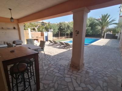 Winter: Single-storey chalet with oil central heating and garden in a quiet location of Porto Colom 